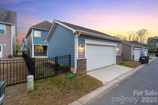 7026 Walnut Branch Lane, Charlotte, NC 28277