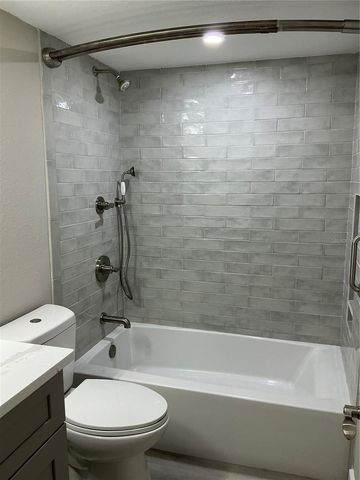 7645 SUN ISLAND DRIVE S 101, South Pasadena, FL 33707