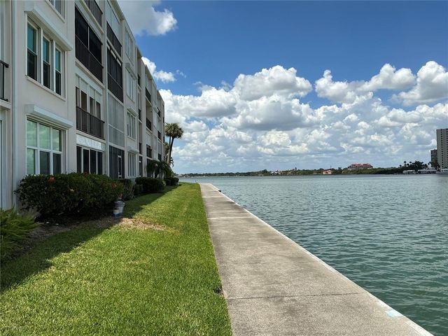 7645 SUN ISLAND DRIVE S 101, South Pasadena, FL 33707