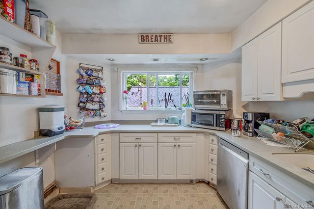 35 Franklin Avenue, Mastic, NY 11950