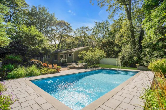 48 Randolph Drive, Dix Hills, NY 11746