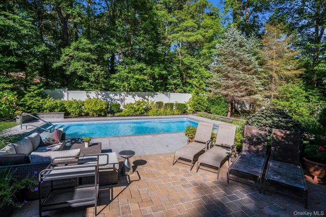 48 Randolph Drive, Dix Hills, NY 11746