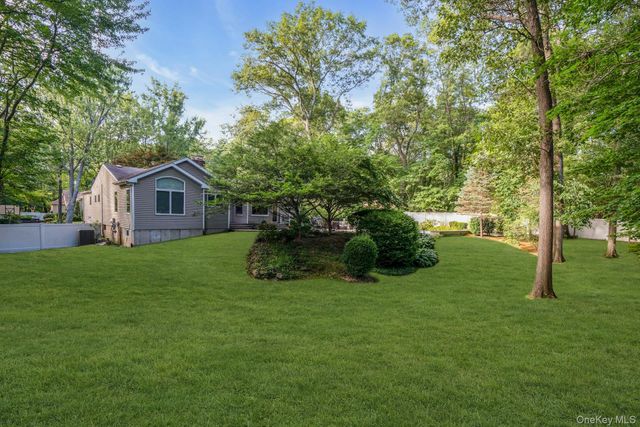 48 Randolph Drive, Dix Hills, NY 11746