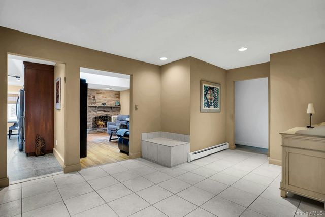 48 Randolph Drive, Dix Hills, NY 11746