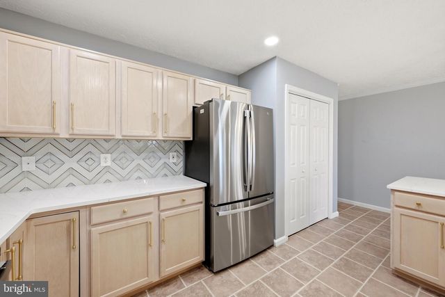 231 BENTLEY AVE, Winchester, VA 22602