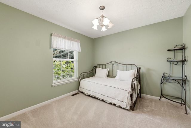 231 BENTLEY AVE, Winchester, VA 22602