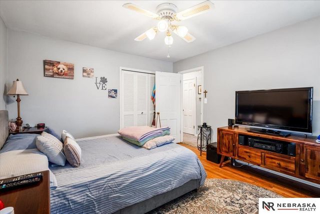 2303 N 60th Avenue, Omaha, NE 68104