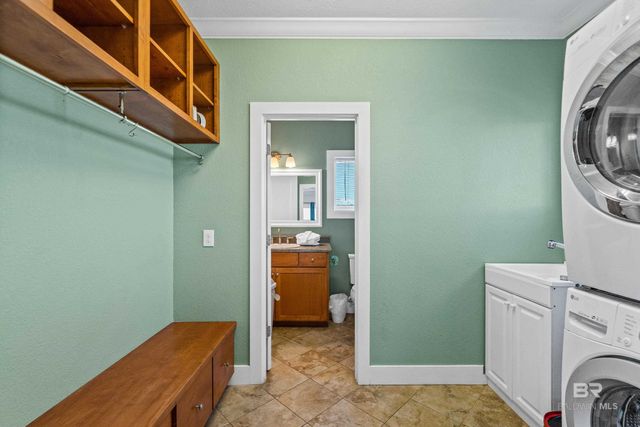 450 S Breakers Lane, Gulf Shores, AL 36542