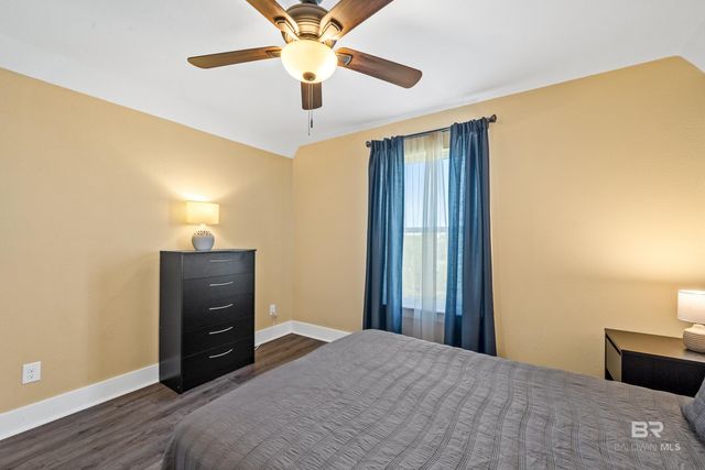 450 S Breakers Lane, Gulf Shores, AL 36542