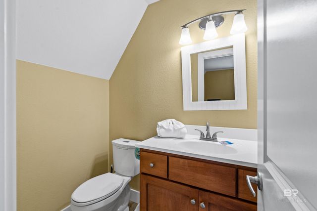 450 S Breakers Lane, Gulf Shores, AL 36542