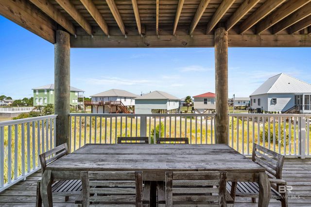 450 S Breakers Lane, Gulf Shores, AL 36542