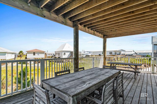 450 S Breakers Lane, Gulf Shores, AL 36542