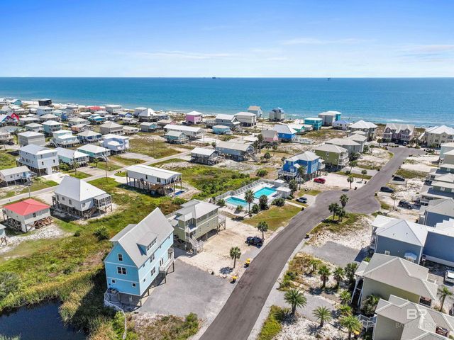 450 S Breakers Lane, Gulf Shores, AL 36542