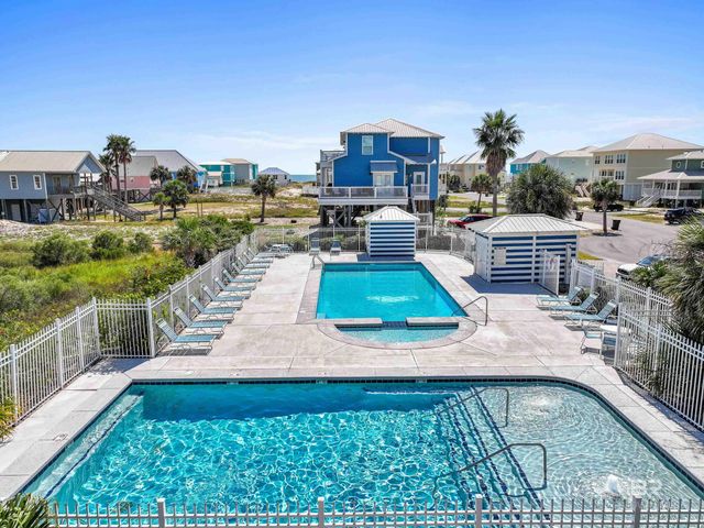 450 S Breakers Lane, Gulf Shores, AL 36542