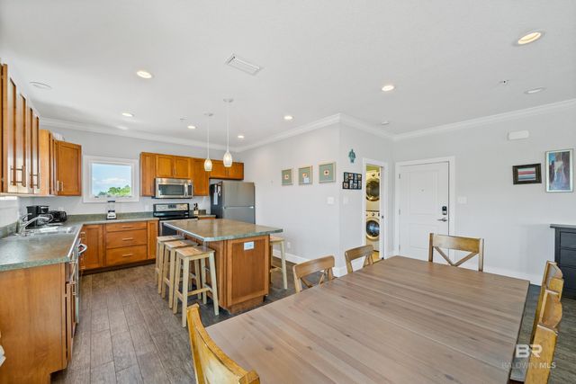 450 S Breakers Lane, Gulf Shores, AL 36542