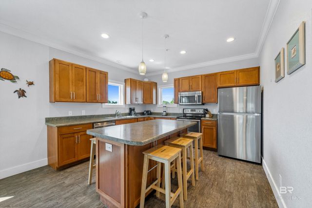 450 S Breakers Lane, Gulf Shores, AL 36542