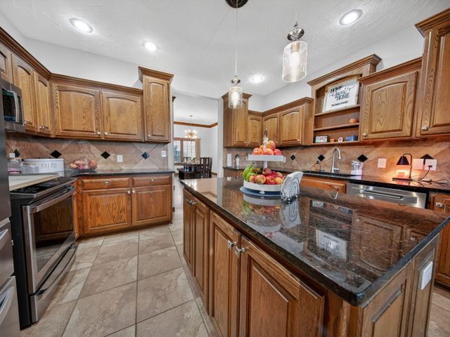 1010 N 23rd Avenue, Ozark, MO 65721