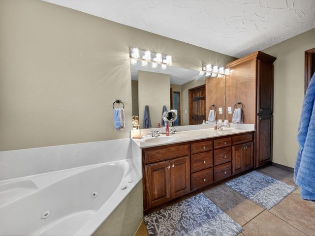 1010 N 23rd Avenue, Ozark, MO 65721