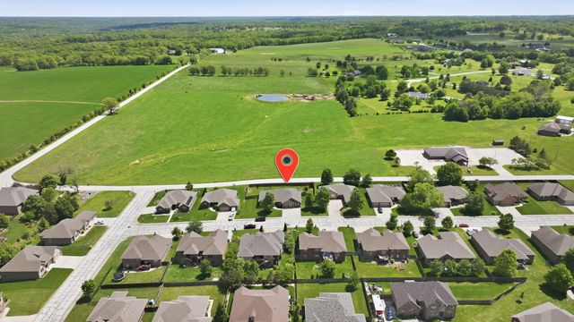 1010 N 23rd Avenue, Ozark, MO 65721