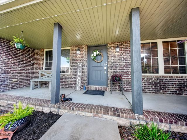 1010 N 23rd Avenue, Ozark, MO 65721