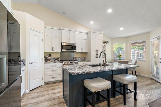 10959 W Rose Lake St, Star, ID 83669