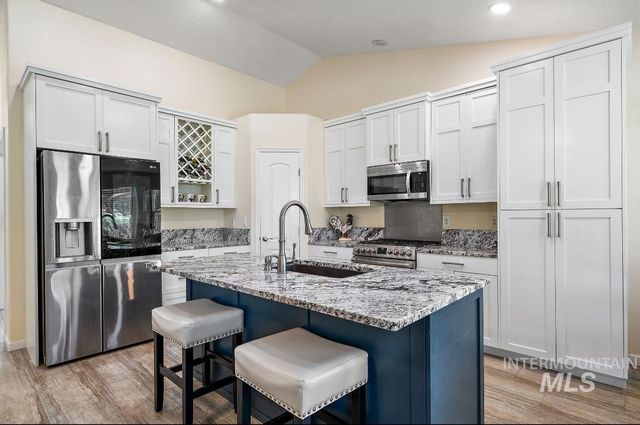 10959 W Rose Lake St, Star, ID 83669