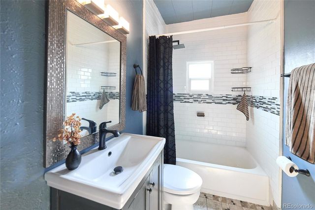 2901 S Sherman Street, Englewood, CO 80113