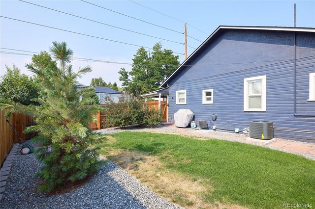 2901 S Sherman Street, Englewood, CO 80113