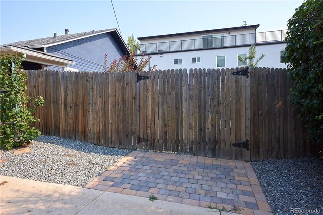 2901 S Sherman Street, Englewood, CO 80113
