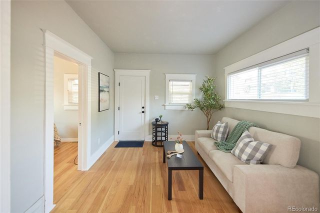 2901 S Sherman Street, Englewood, CO 80113