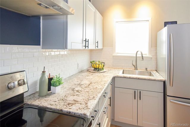 2901 S Sherman Street, Englewood, CO 80113
