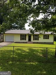 6617 18TH ST S.W., Lanett, AL 36863