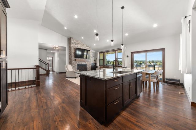 60829 Westview Dr, Nine Mile Falls, WA 99026