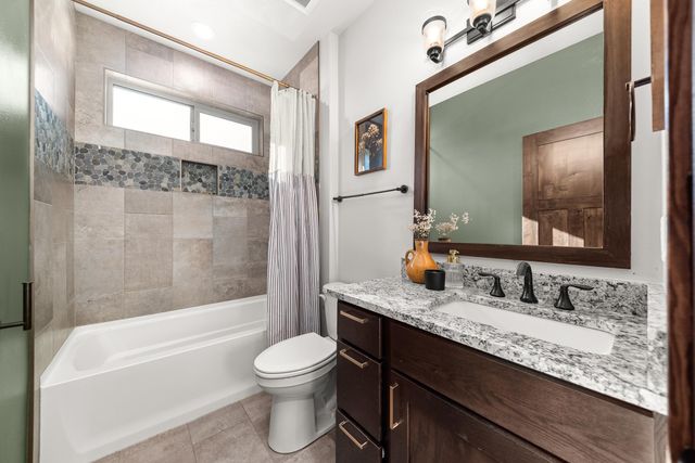 60829 Westview Dr, Nine Mile Falls, WA 99026