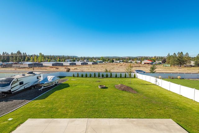 60829 Westview Dr, Nine Mile Falls, WA 99026