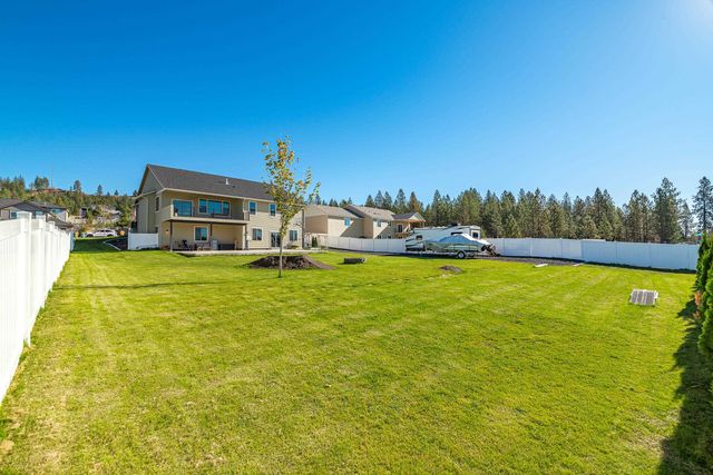 60829 Westview Dr, Nine Mile Falls, WA 99026