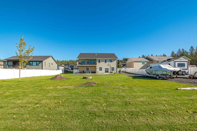 60829 Westview Dr, Nine Mile Falls, WA 99026
