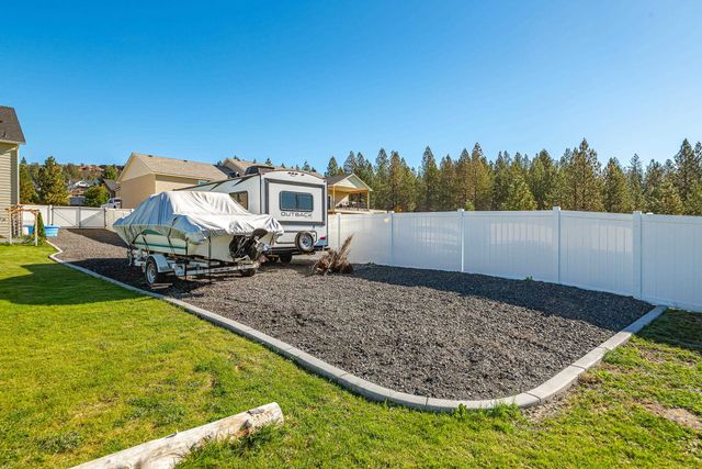 60829 Westview Dr, Nine Mile Falls, WA 99026