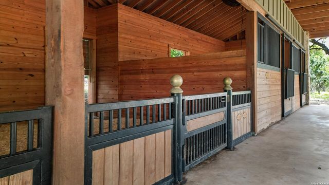 426 CORDILLERA TRCE, Boerne, TX 78006