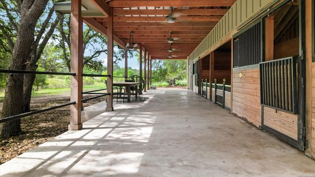 426 CORDILLERA TRCE, Boerne, TX 78006