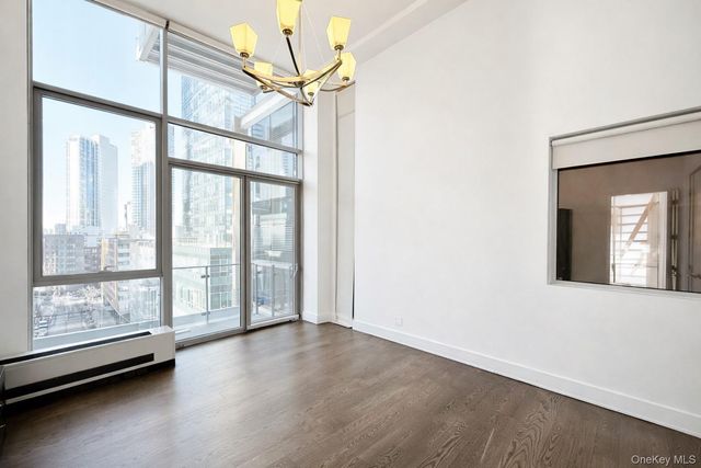 2626 Jackson Avenue 1001, Long Island City, NY 11101