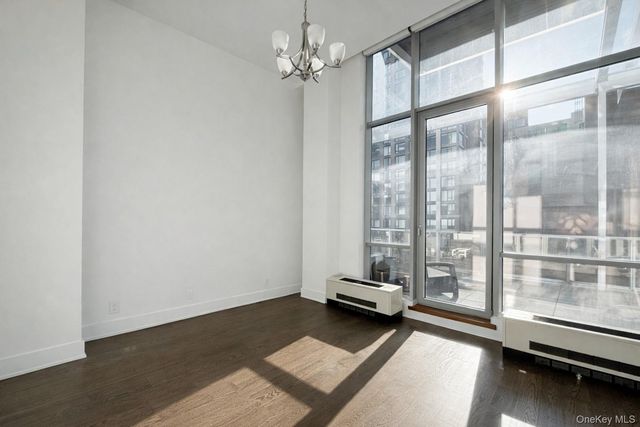 2626 Jackson Avenue 1001, Long Island City, NY 11101