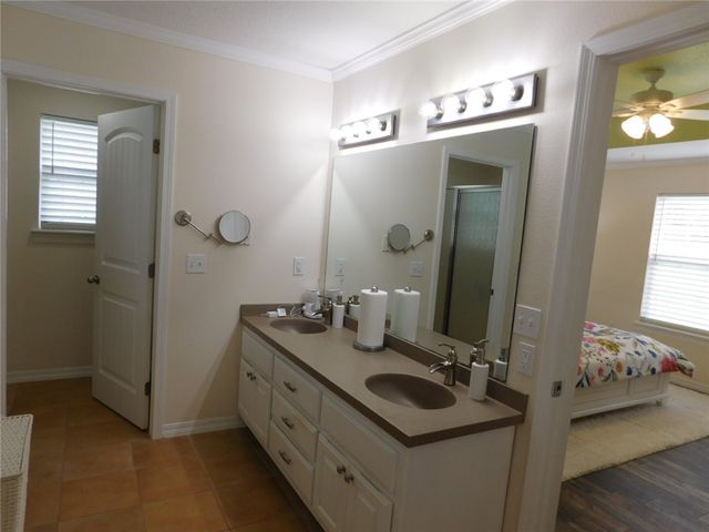 206 W Cedar Brook Place, Farmington, AR 72730