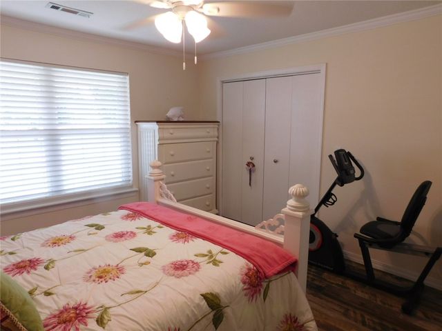 206 W Cedar Brook Place, Farmington, AR 72730