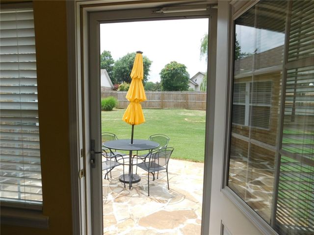 206 W Cedar Brook Place, Farmington, AR 72730