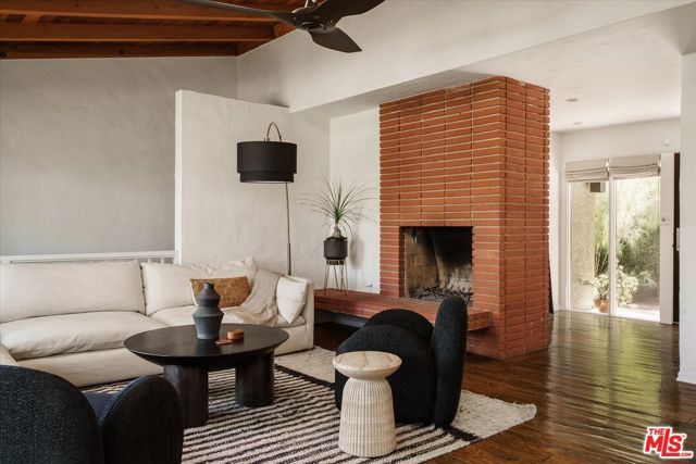 5637 Spreading Oak Drive, Los Angeles, CA 90068