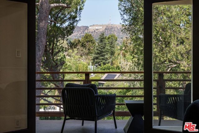 5637 Spreading Oak Drive, Los Angeles, CA 90068