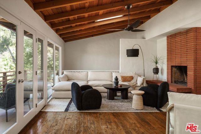 5637 Spreading Oak Drive, Los Angeles, CA 90068