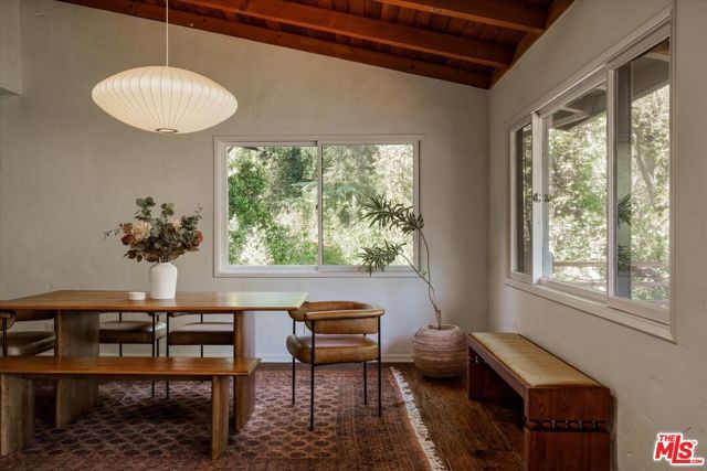 5637 Spreading Oak Drive, Los Angeles, CA 90068