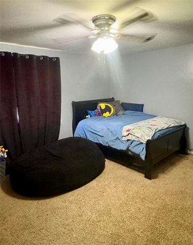 451 Southern Oaks Drive Drive, Lake Jackson, TX 77566